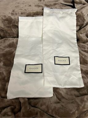 Gucci White Dust Bag Set - Pair of Protective Covers